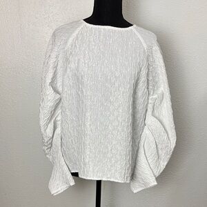 245 Express Elegant White Textured Women's Top. SzM